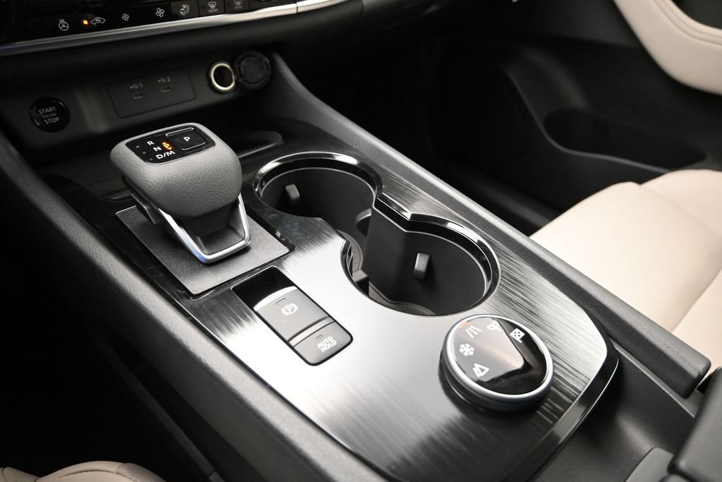 New 2026 Nissan Rogue Dark Armor AWD/4WD image 17