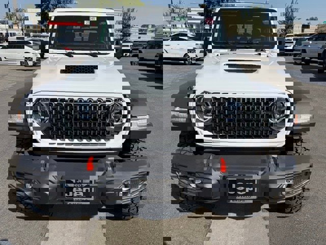 New 2025 Jeep Gladiator Mojave w/ Safety Group