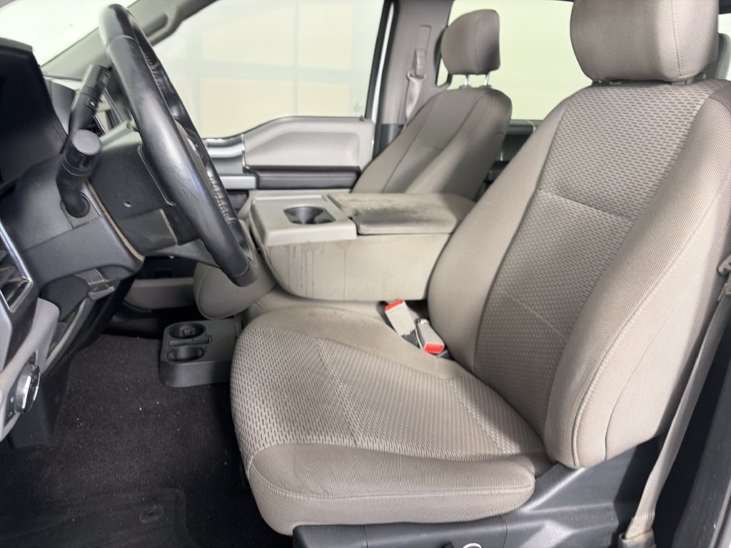 Used 2018 Ford F150 XLT w/ Equipment Group 302A Luxury AWD/4WD image 11