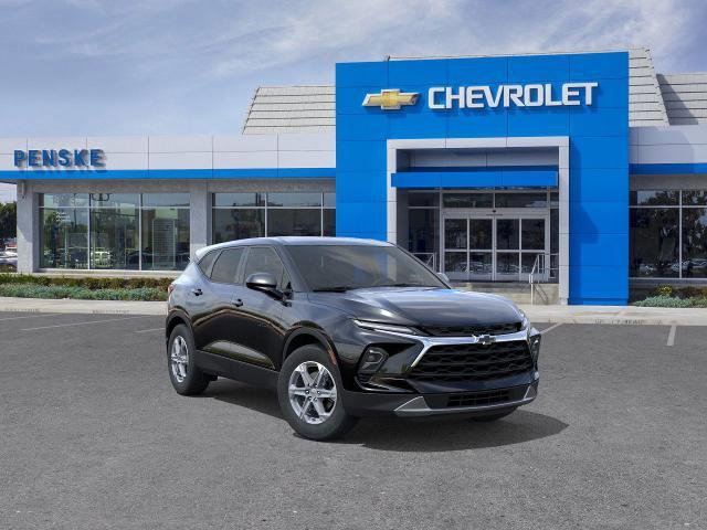 New 2025 Chevrolet Blazer LT w/ Driver Confidence Package image 1