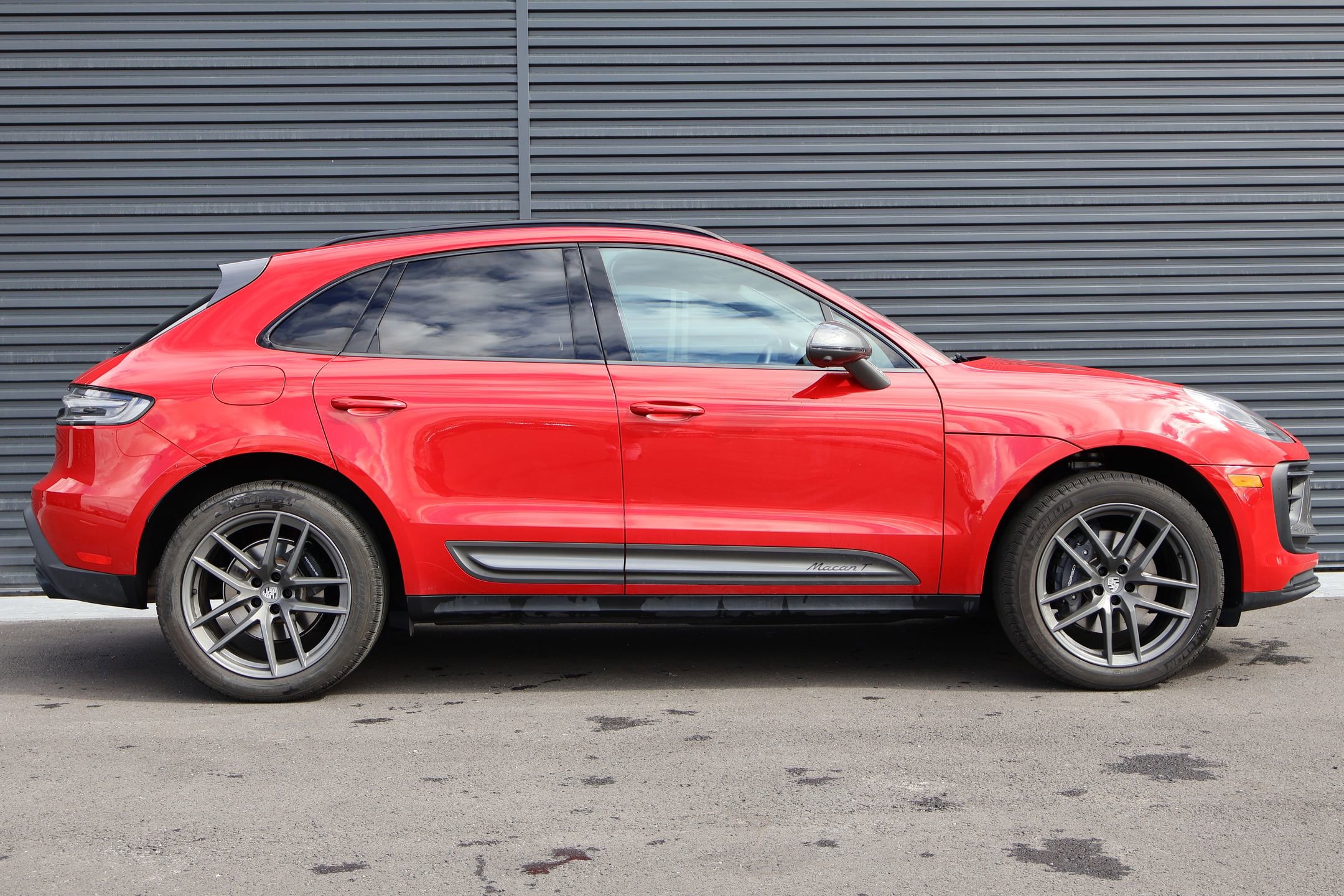 Used 2024 Porsche Macan Turbo image 8