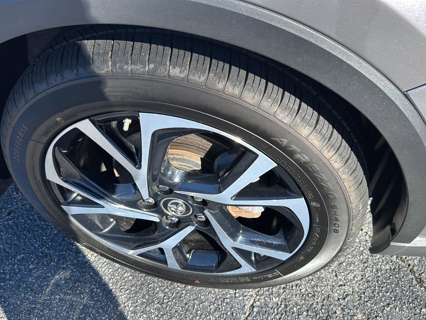 Used 2019 Toyota C-HR Limited image 32