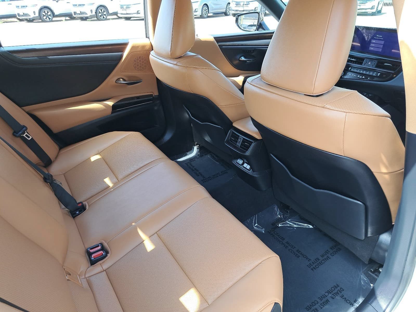 Used 2024 Lexus ES 300h w/ Premium Package FWD image 11