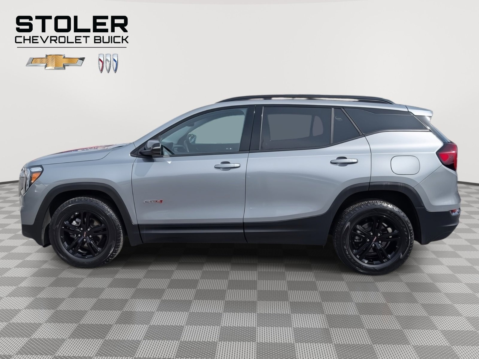 Used 2024 GMC Terrain AT4 image 2