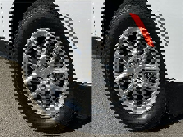 Used 2024 Chevrolet Equinox LS image 7