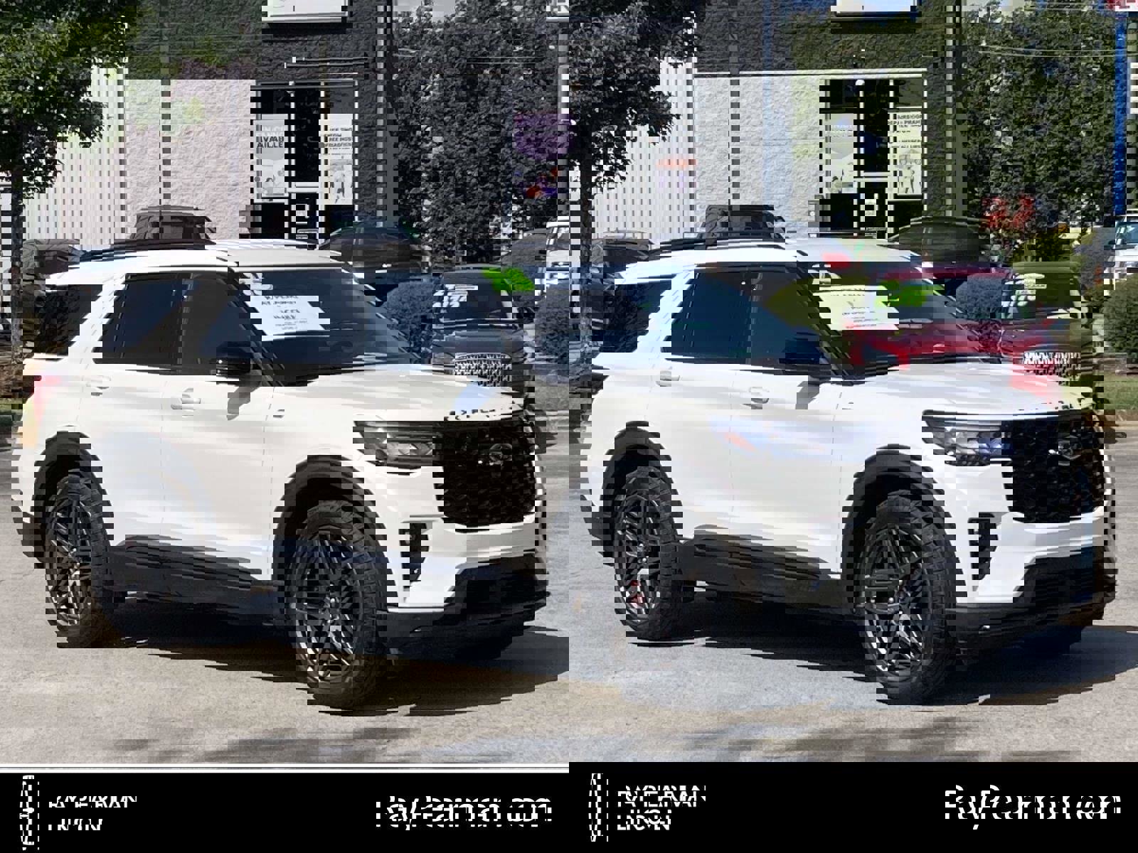 Used 2025 Ford Explorer ST-Line w/ Premium Package image 1