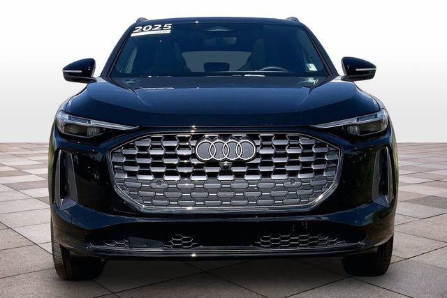 Certified 2025 Audi Q5 Premium w/ Premium Plus AWD/4WD image 3