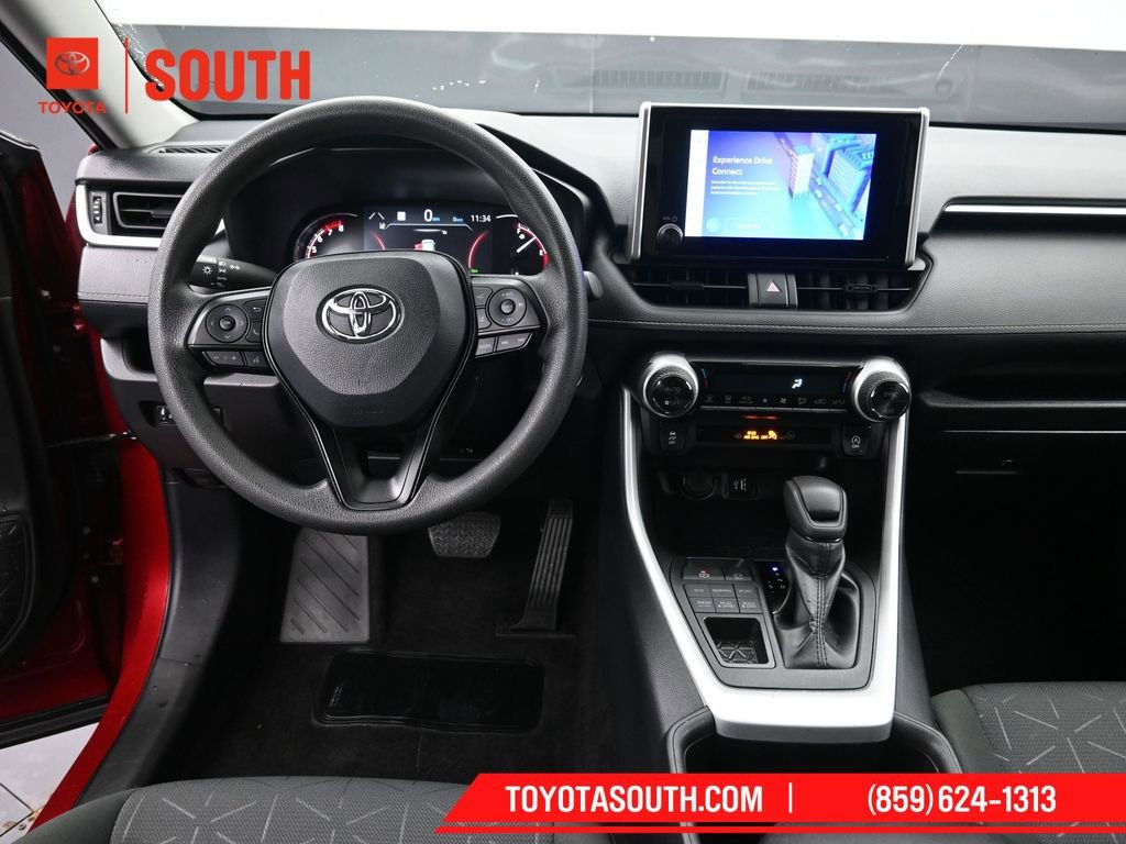 Used 2025 Toyota RAV4 XLE image 11