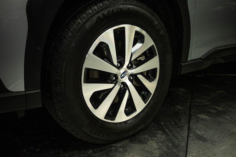 Used 2023 Subaru Outback Premium AWD/4WD image 3