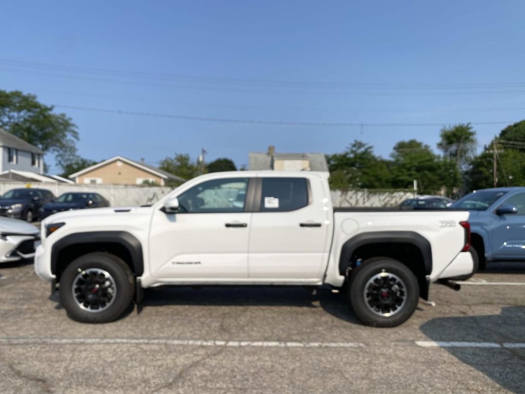 New 2026 Toyota Tacoma TRD Off-Road w/ TRD Off Road Upgrade Package AWD/4WD image 2