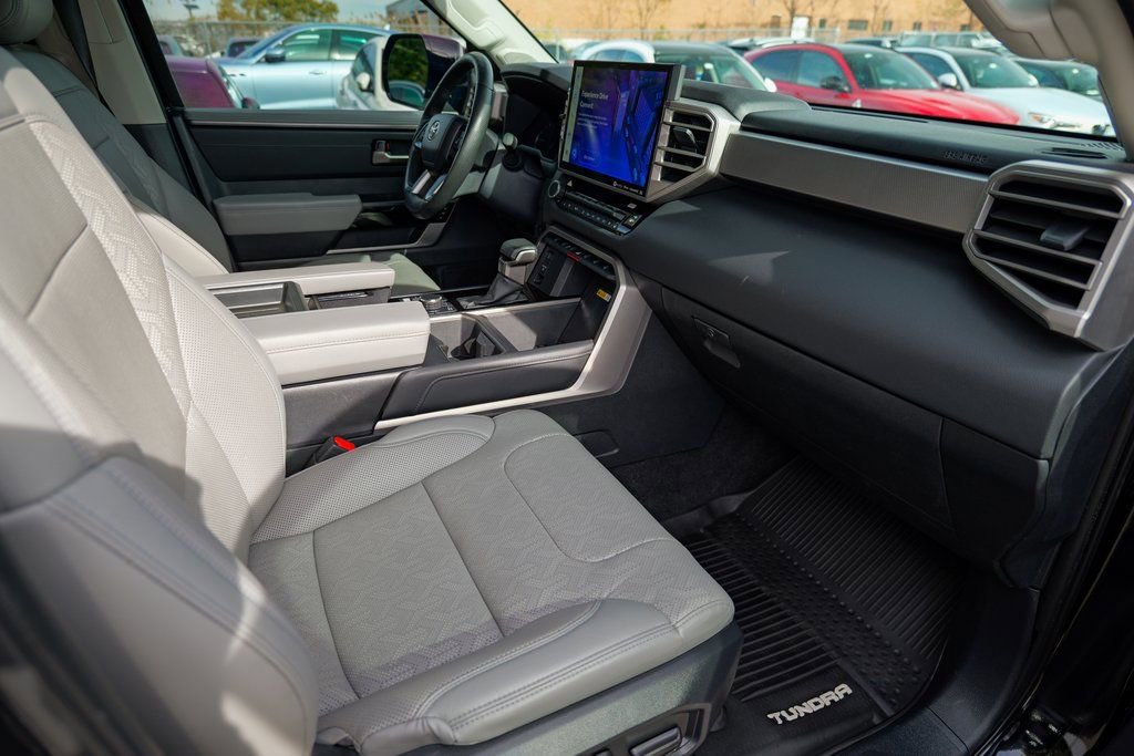 Used 2023 Toyota Tundra Limited image 35