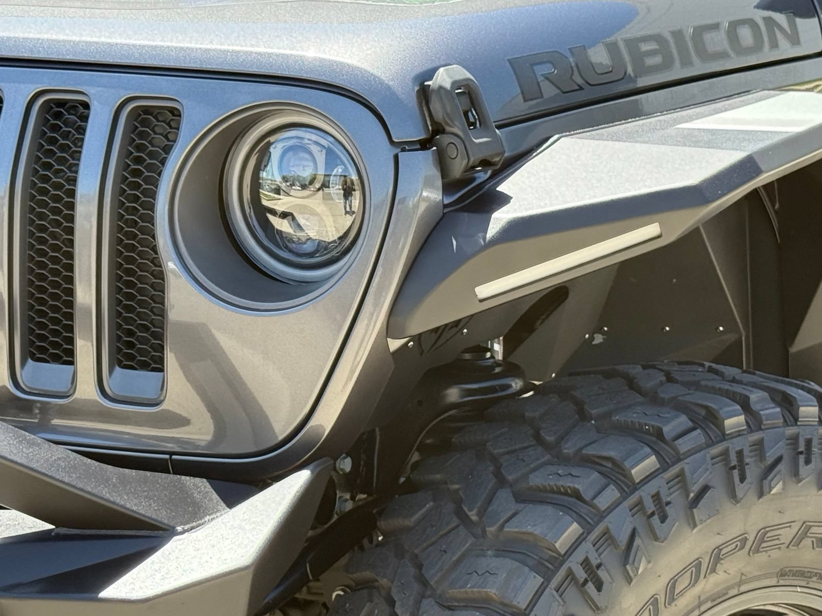 Used 2018 Jeep Wrangler Unlimited Rubicon AWD/4WD image 3