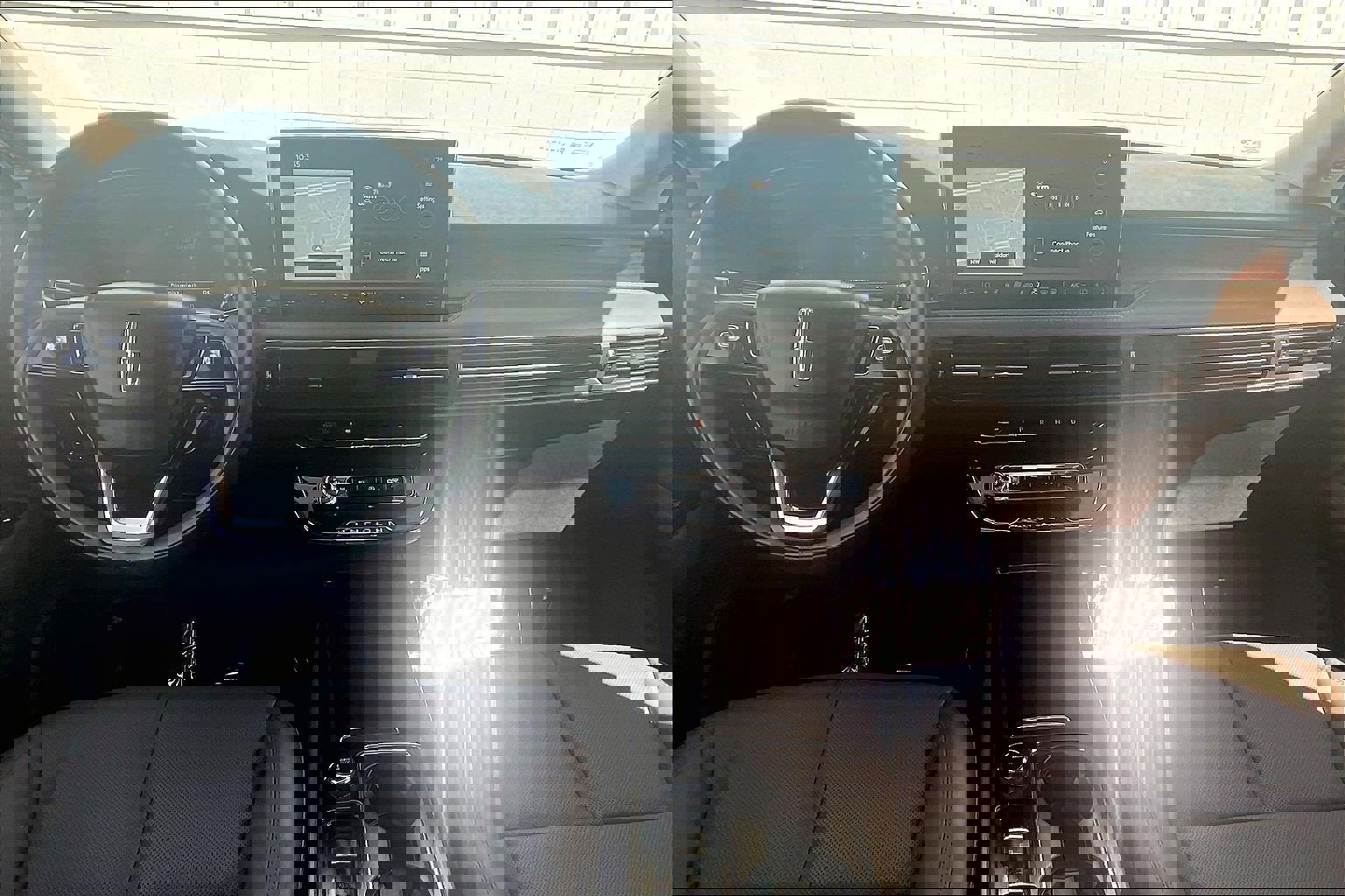 Used 2023 Lincoln Corsair Reserve w/ Equipment Group 201A image 19