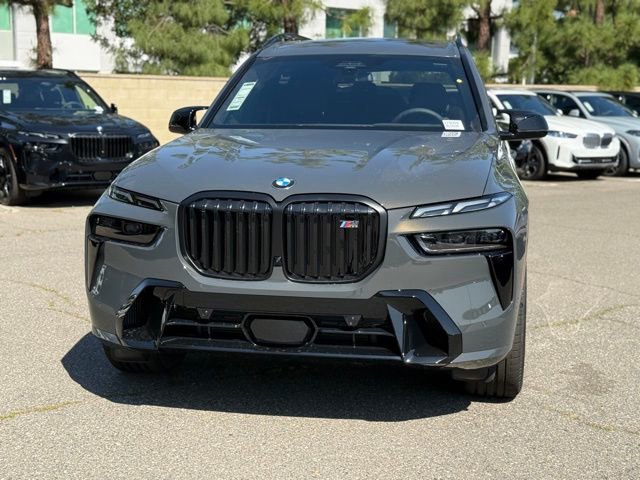 New 2026 BMW X7 M60i image 3