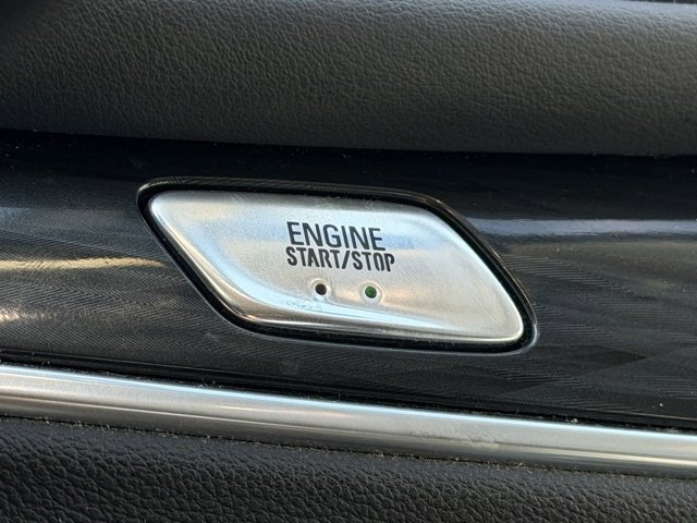 Used 2020 Buick Enclave Essence w/ Sound and Sites Package image 12