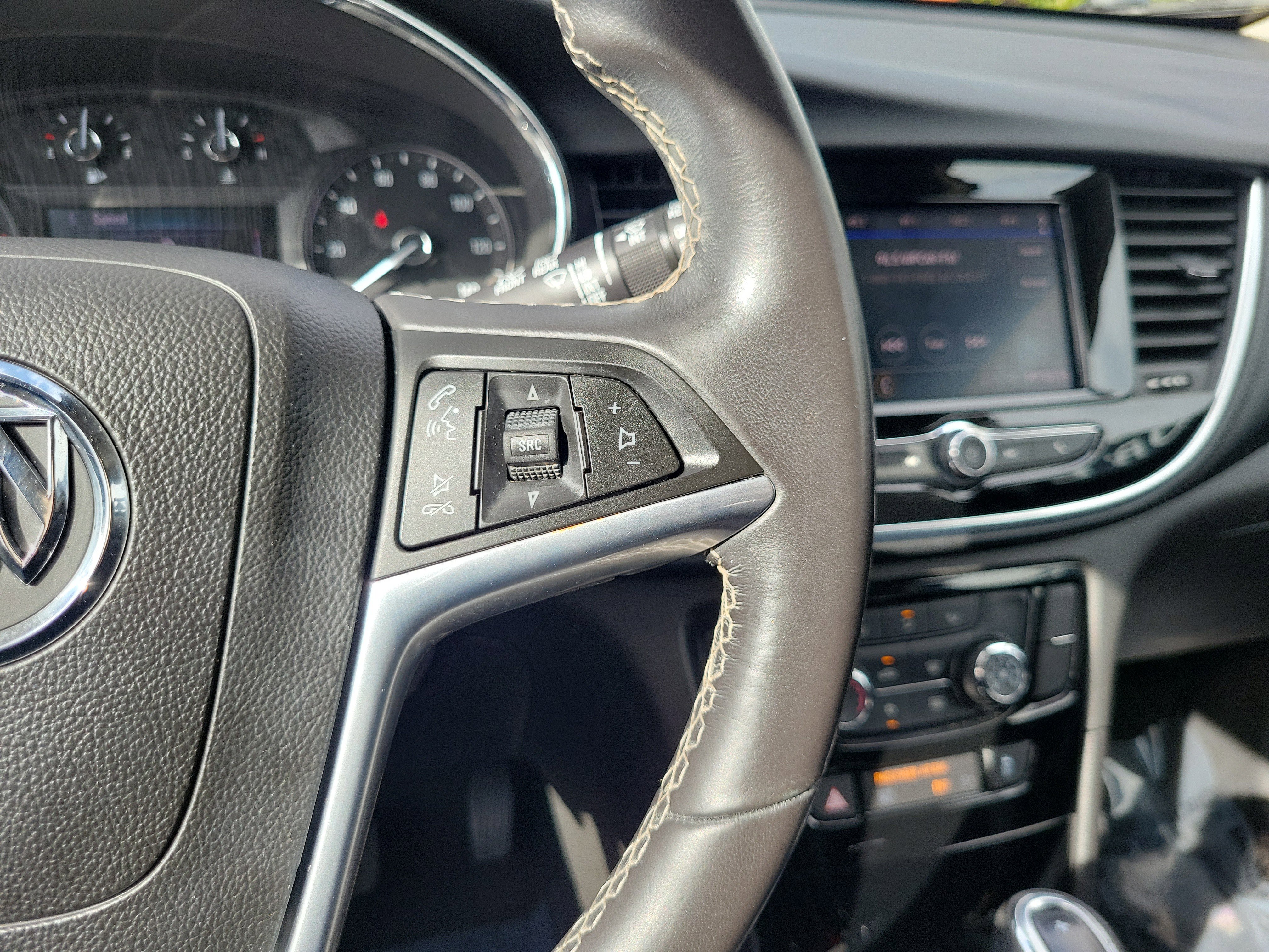 Used 2022 Buick Encore Preferred w/ Safety Package image 21