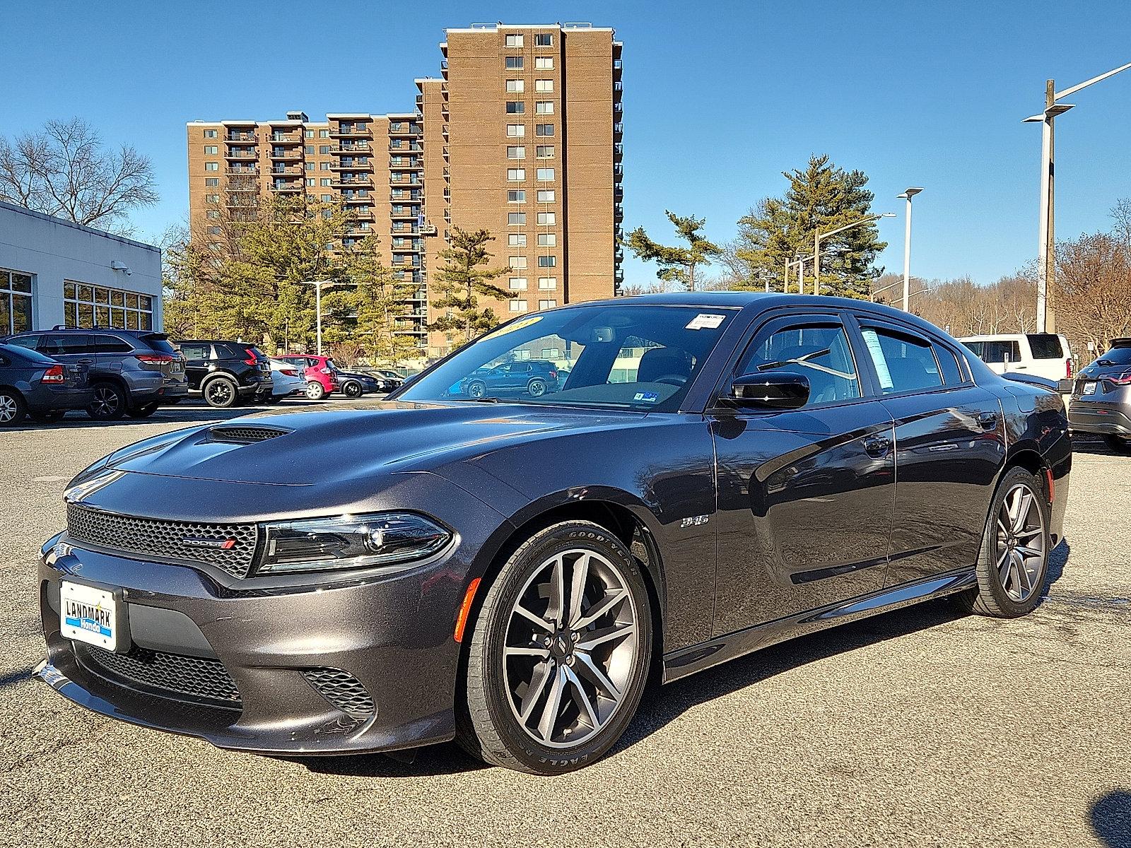 Used 2023 Dodge Charger R/T w/ Navigation & Travel Group image 1