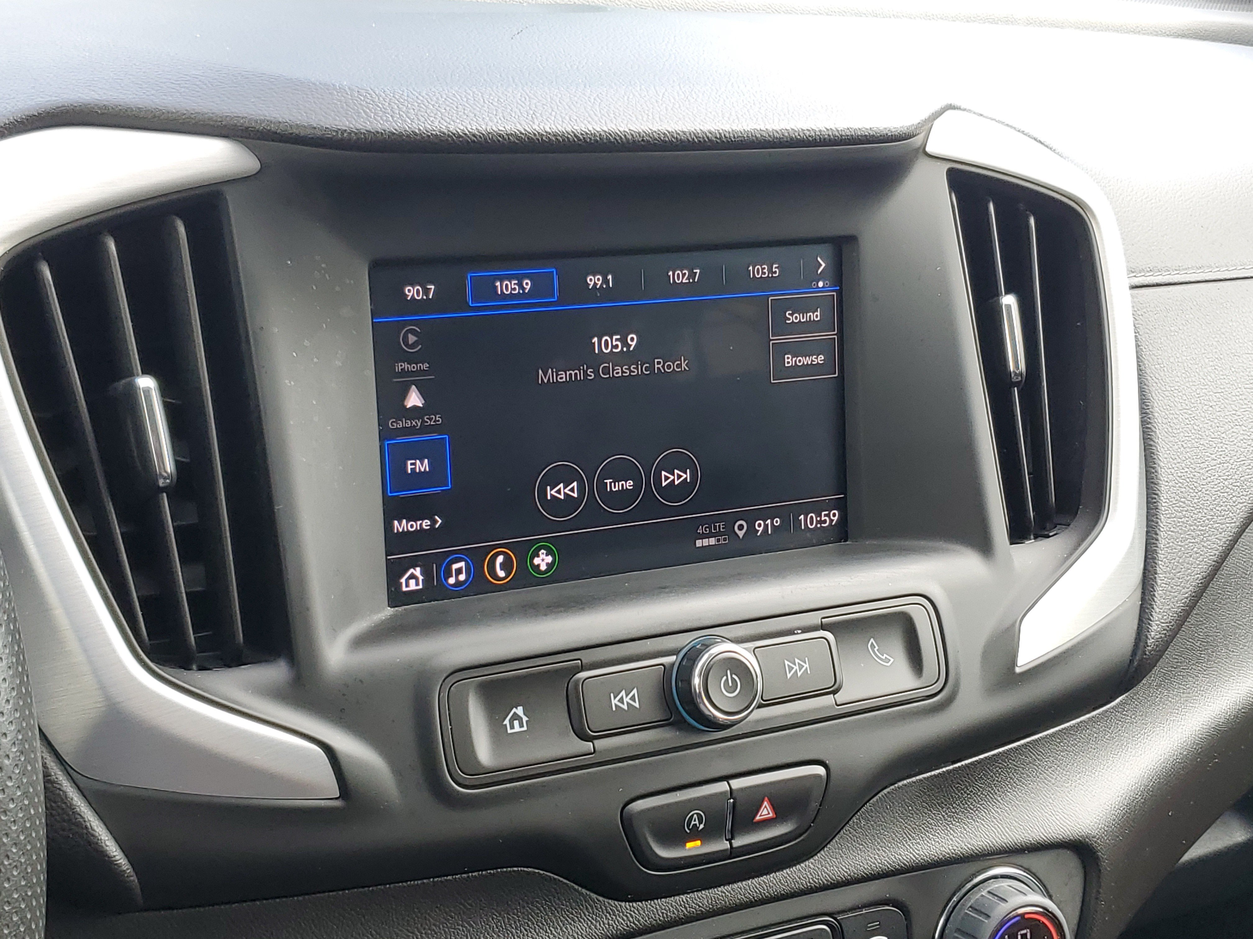 Used 2024 GMC Terrain SLE w/ Driver Convenience Package FWD image 26