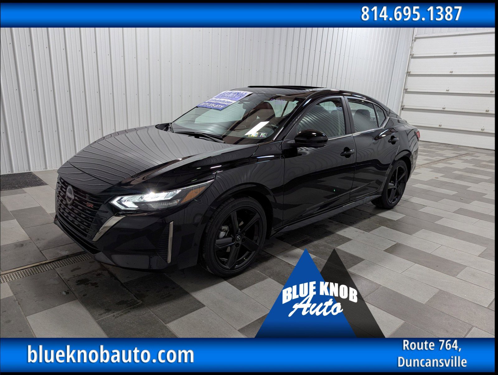 Used 2025 Nissan Sentra SR w/ SR Premium Package image 1