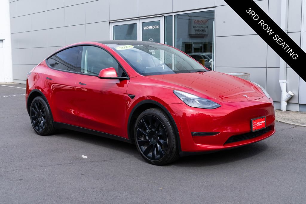 Used 2023 Tesla Model Y Long Range AWD/4WD image 1