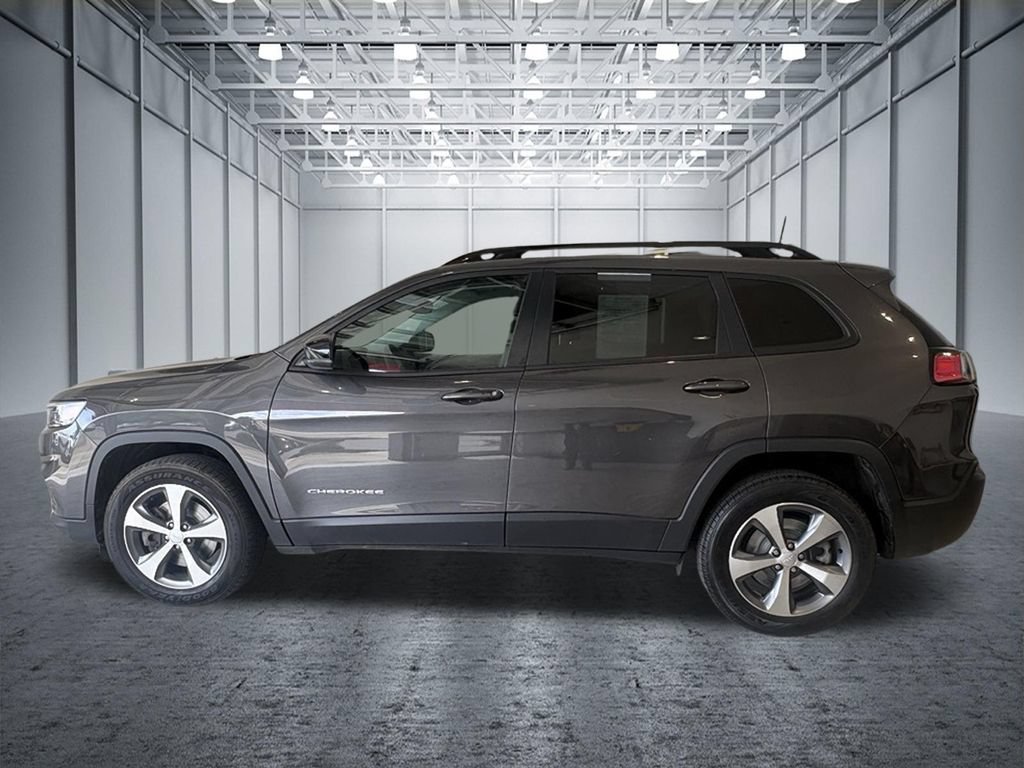 Used 2022 Jeep Cherokee Limited AWD/4WD image 2