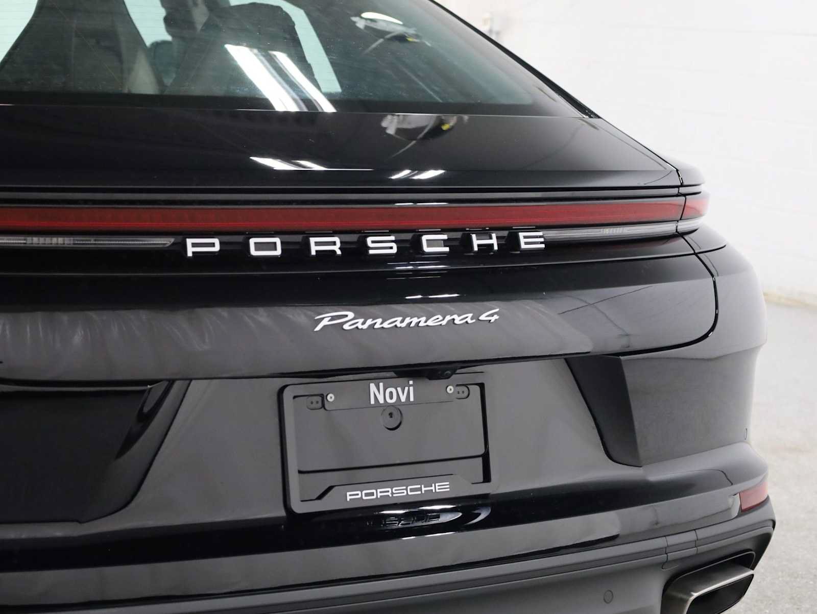 Certified 2026 Porsche Panamera RWD image 8