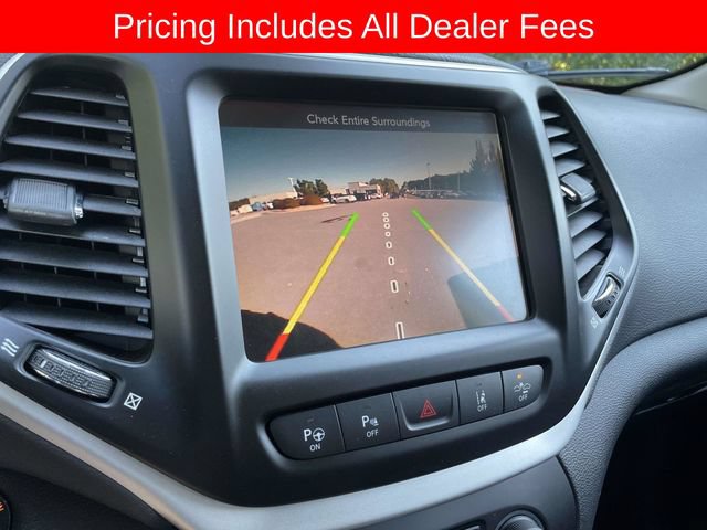 Used 2017 Jeep Cherokee Trailhawk AWD/4WD image 35
