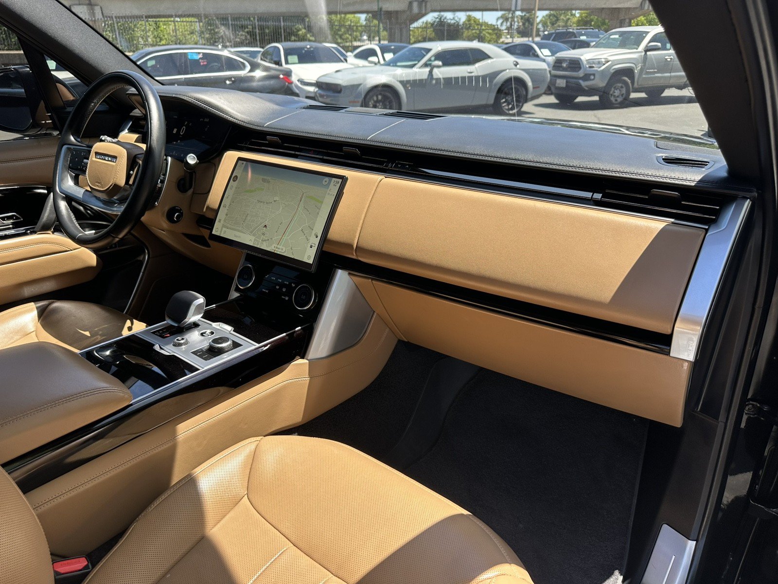 Used 2023 Land Rover Range Rover SE AWD/4WD image 21