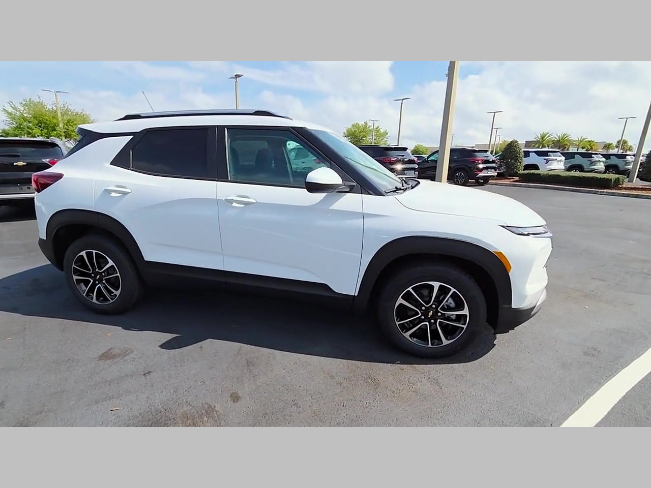 New 2026 Chevrolet TrailBlazer LT w/ Convenience Package FWD image 21