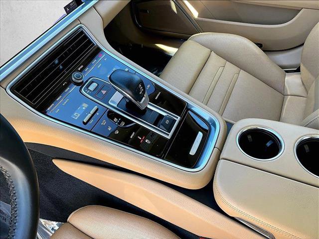 Used 2018 Porsche Panamera 4S image 15