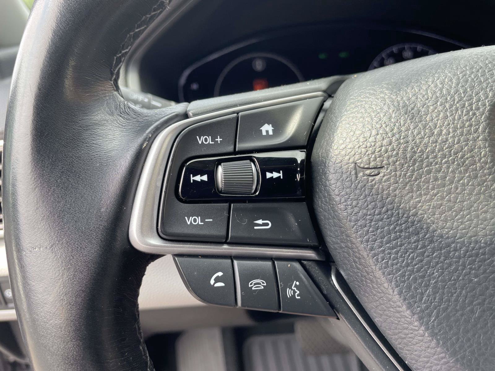 Used 2020 Honda Accord EX-L image 10