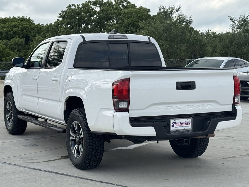 Used 2020 Toyota Tacoma SR w/ SR Convenience Package RWD image 4