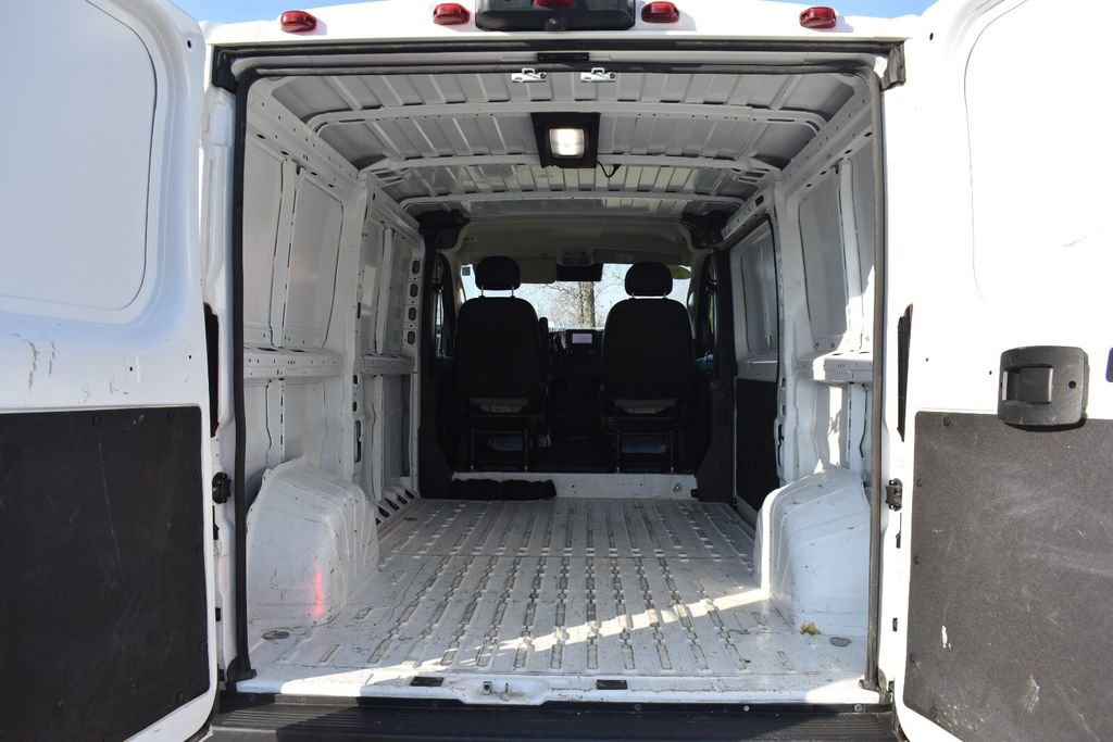 Used 2025 RAM ProMaster 2500 w/ Convenience Group FWD image 20