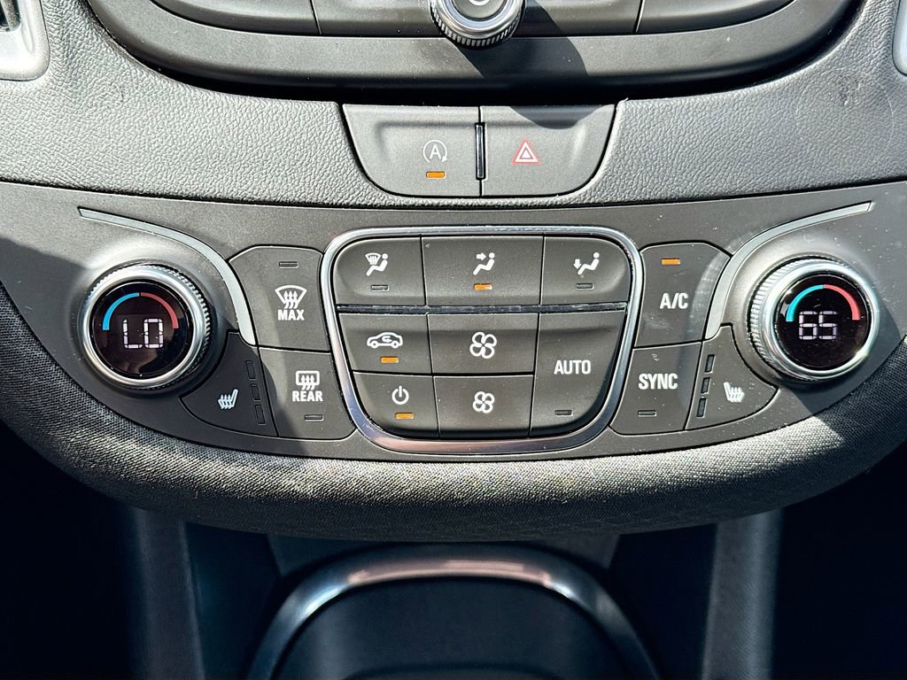 Used 2025 Chevrolet Malibu LT image 15