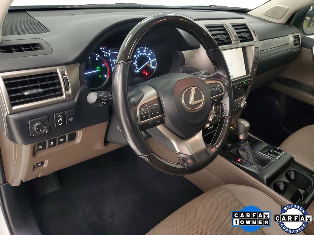 Used 2020 Lexus GX 460 Premium w/ Premium Package image 12
