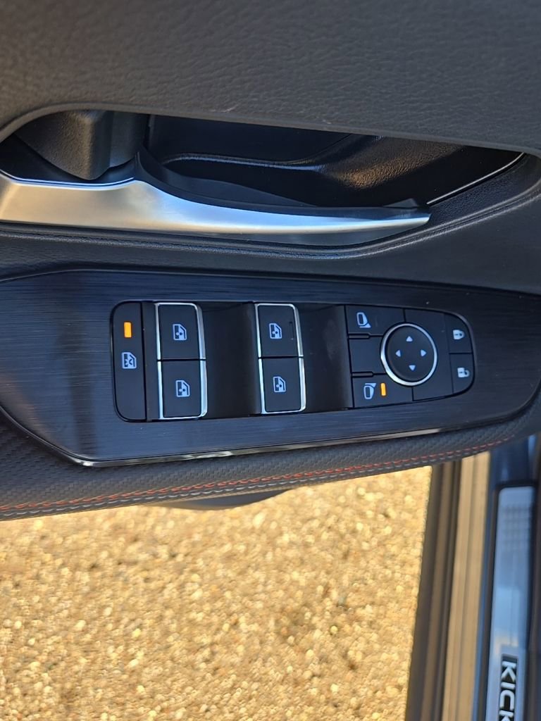 New 2026 Nissan Kicks SR w/ SR Premium Package image 11