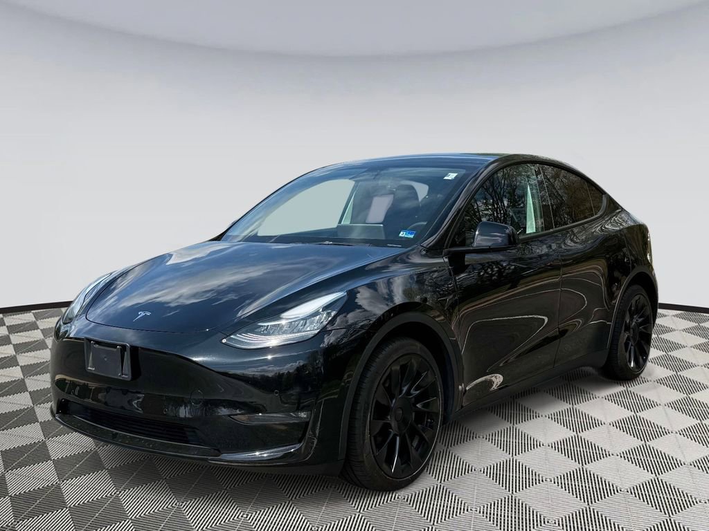 Used 2022 Tesla Model Y Long Range image 5