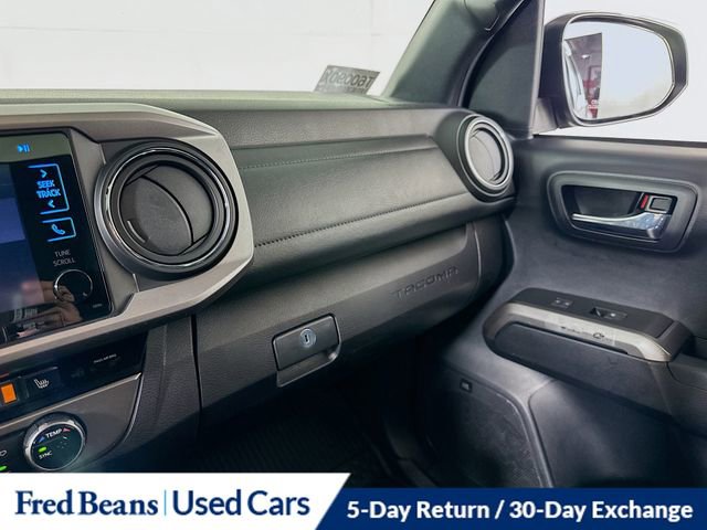 Used 2018 Toyota Tacoma Limited image 23