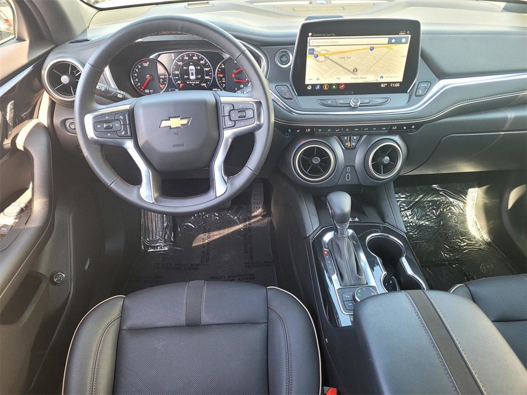 Certified 2025 Chevrolet Blazer Premier w/ Driver Confidence II Package image 11