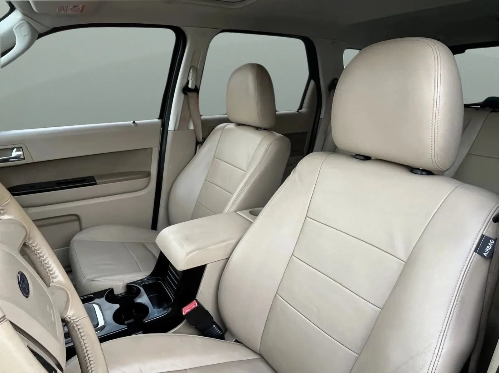 Used 2011 Ford Escape Limited w/ 302A Rapid Spec Order Code AWD/4WD image 11