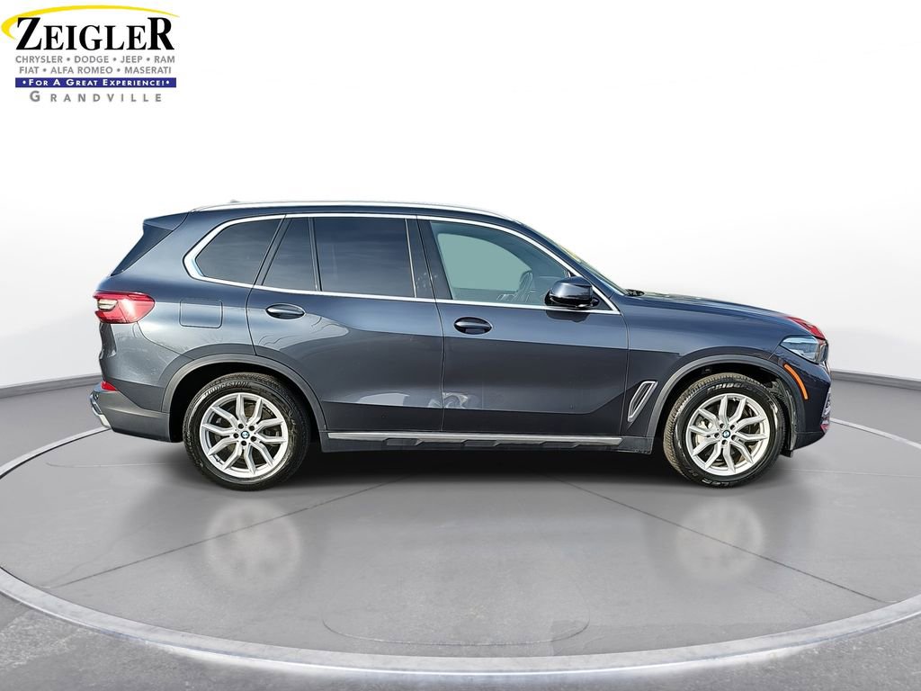 Used 2019 BMW X5 xDrive40i w/ Convenience Package image 4