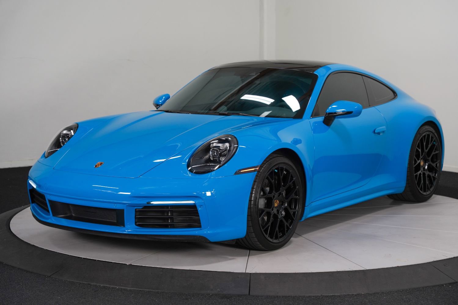 Used 2023 Porsche 911 Carrera w/ Sport Chrono Package RWD image 6