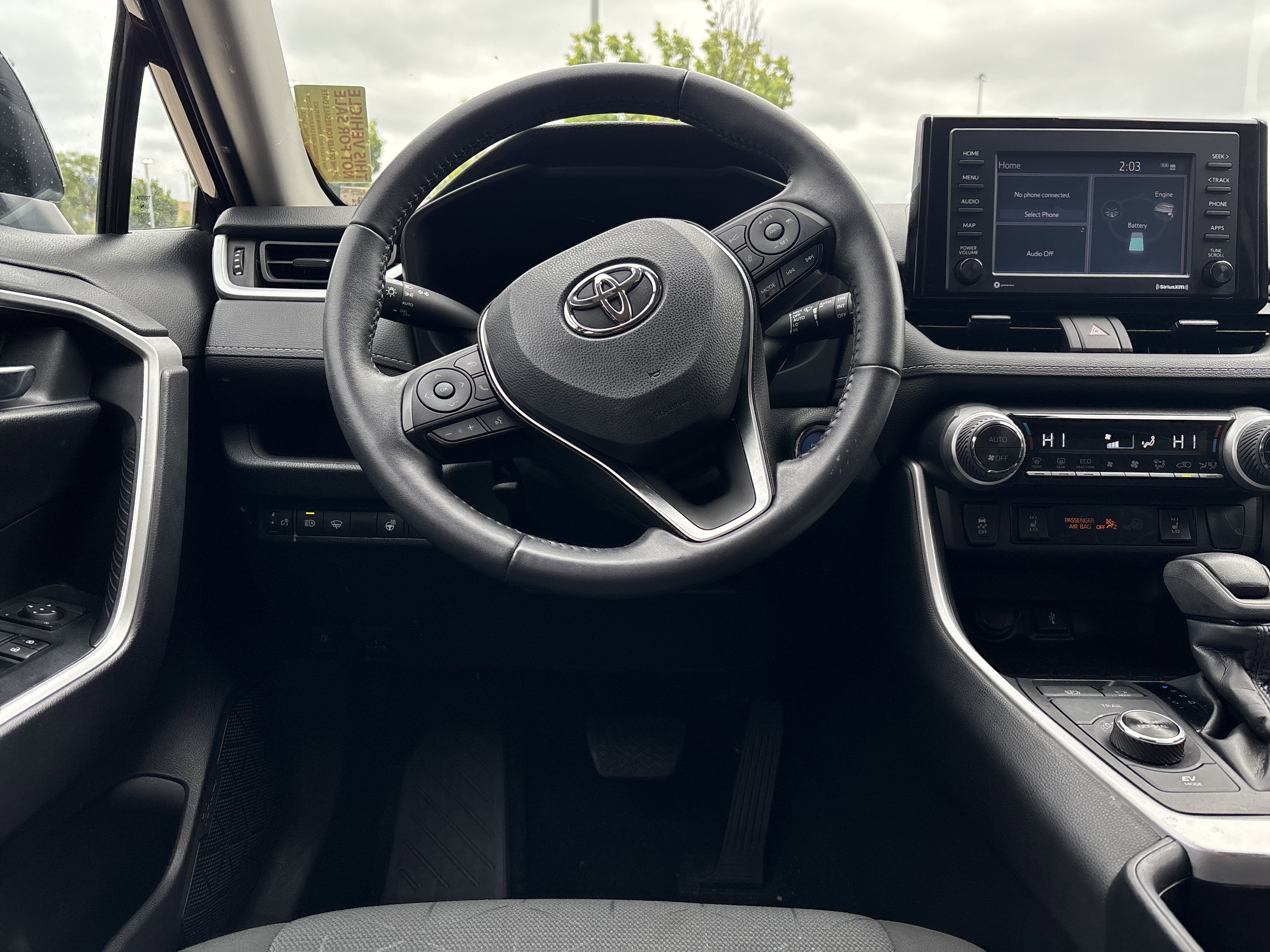 Used 2022 Toyota RAV4 XLE w/ Convenience Package AWD/4WD image 16