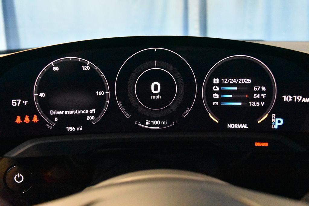 Used 2024 Porsche Taycan image 17