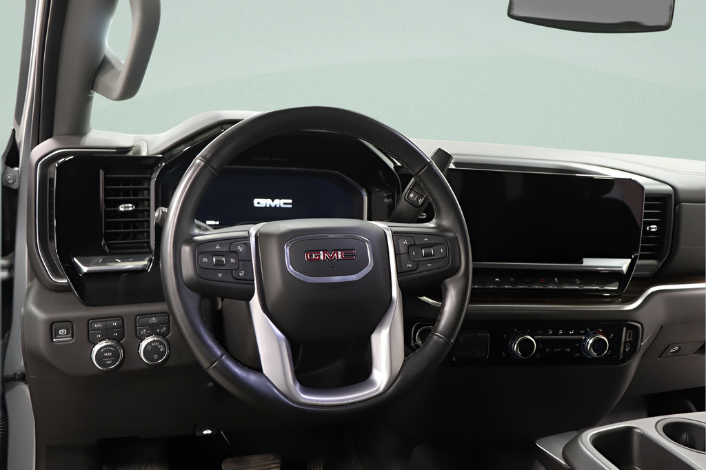 Used 2025 GMC Sierra 1500 SLE AWD/4WD image 9