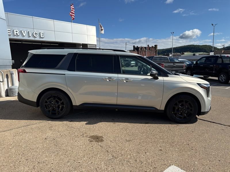 New 2026 Kia Carnival SX w/ SX Dark Edition Package image 8