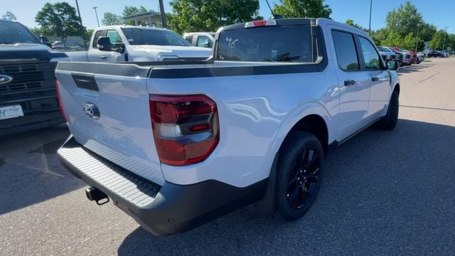 New 2026 Ford Maverick XLT w/ XLT Luxury Package AWD/4WD image 2
