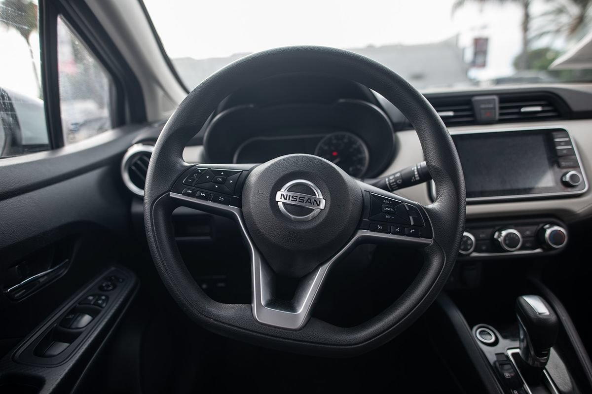 Used 2021 Nissan Versa SV FWD image 28