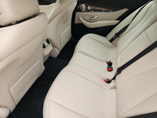 Used 2019 Mercedes-Benz E 300 image 31
