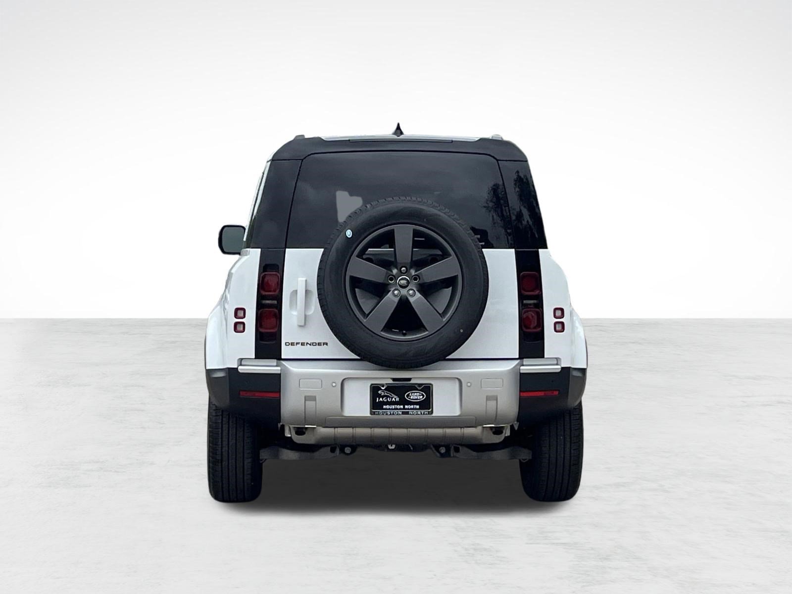 Used 2025 Land Rover Defender 110 S image 9